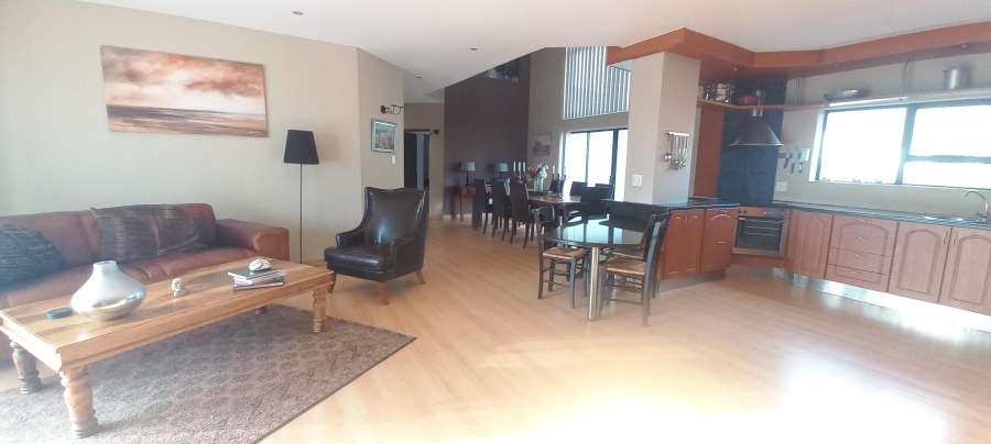 4 Bedroom Property for Sale in Pringle Bay Western Cape